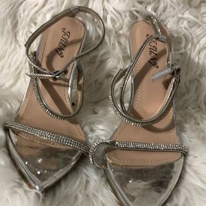 JSUN7 silver rhinestone sandal straps sz38